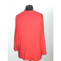 Elegancka bluzka zdobiona kwiatową koronką - czerwona